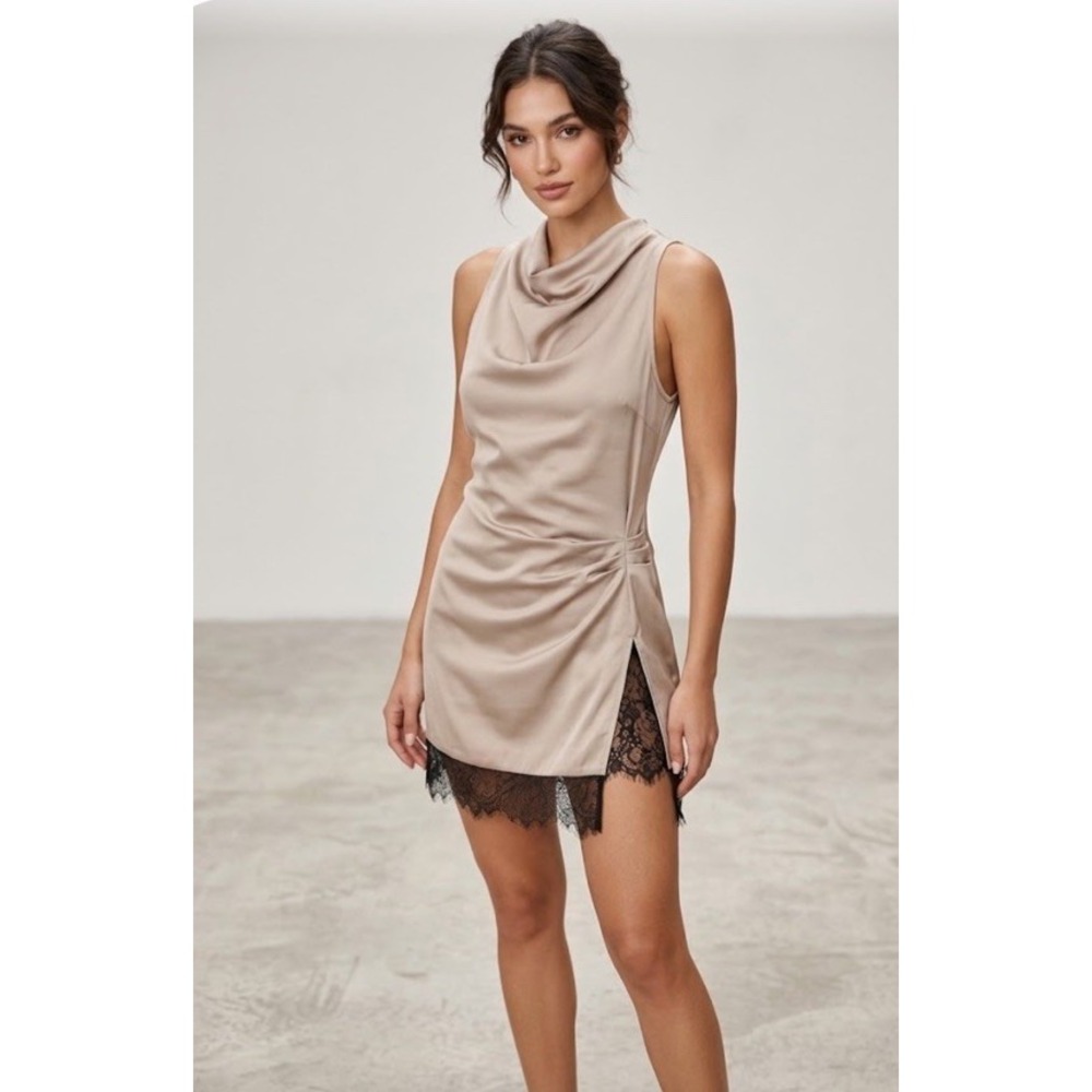 Women's Lace Trim Satin Halter Dress Sleeveless Slit Hem Party Mini Dress NWT M